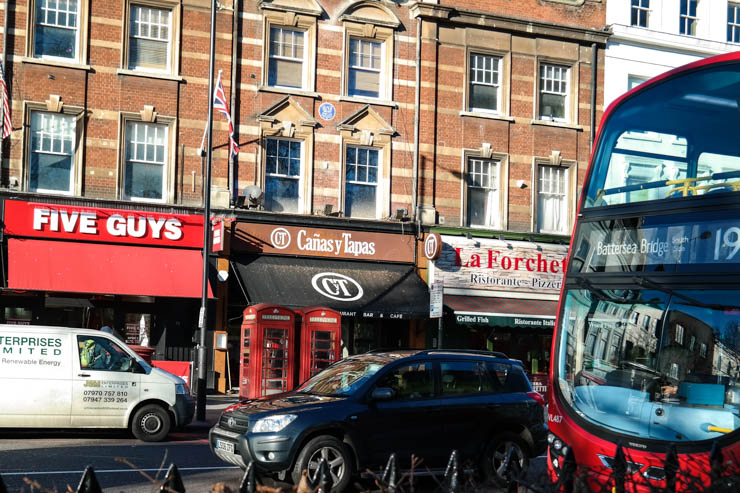 The craziness of Upper Street in Angel Islington