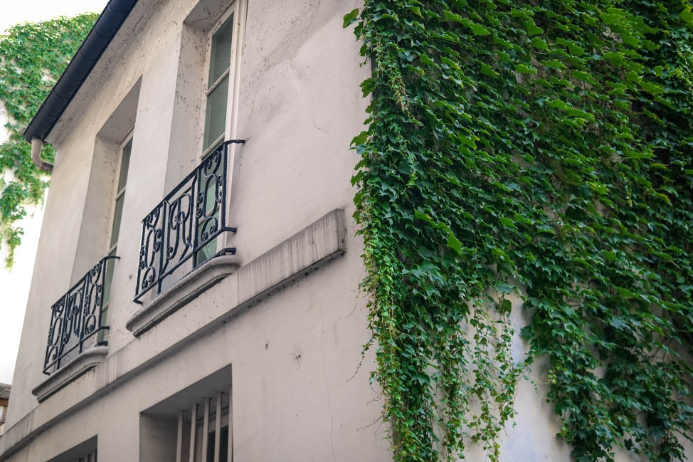 eating and drinking in Paris