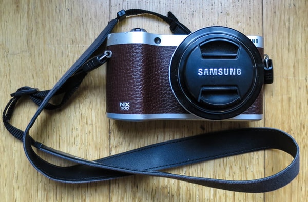 SAMSUNG NX300 CAMERA