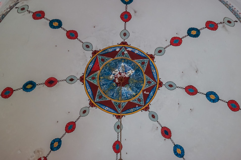 visit bosnia mosque interior