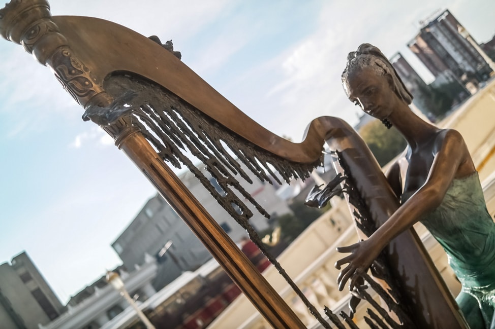 skopje 2014 theater harp statue