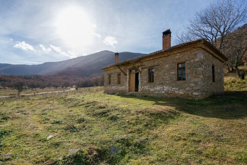 Airbnb tips: You can stay safe and enjoy a beautiful country cottage in Greece