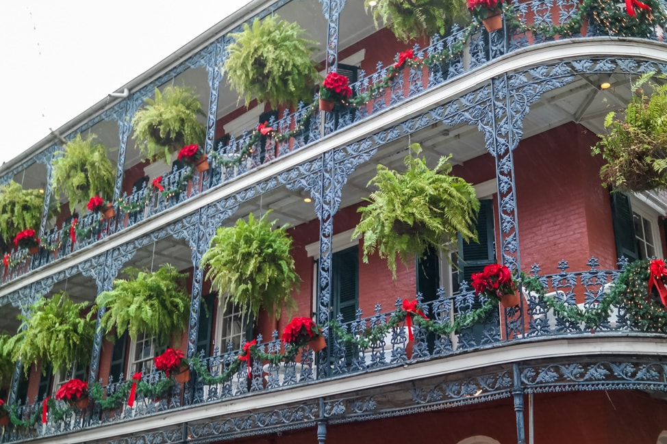visit new orleans bourbon street