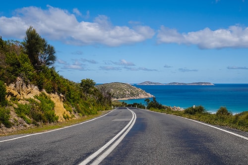 How to Have a Safe Road Trip Around Australia thumbnail