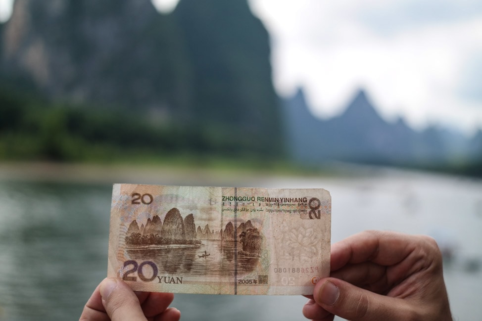 The scene from the ¥20 note on a Li River cruise