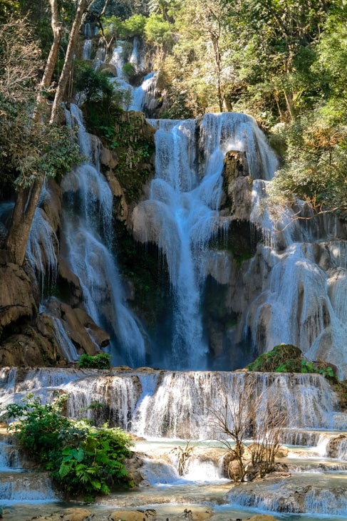 visiting kuang si falls