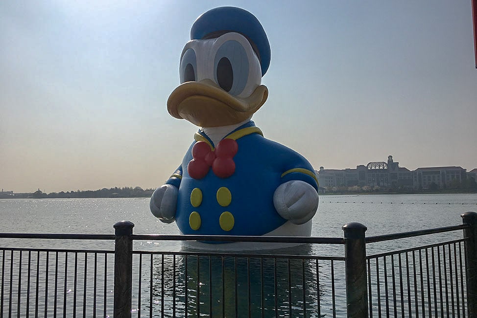 visiting Shanghai Disneyland during a holiday weekend