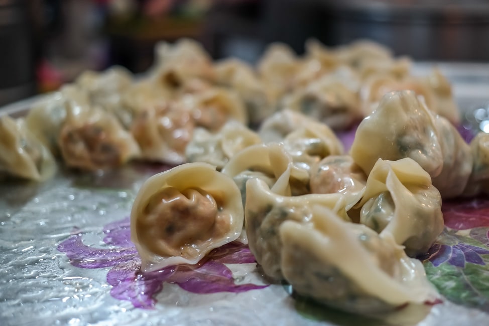 secret food tour seoul: dumplings at Gwangjang Market